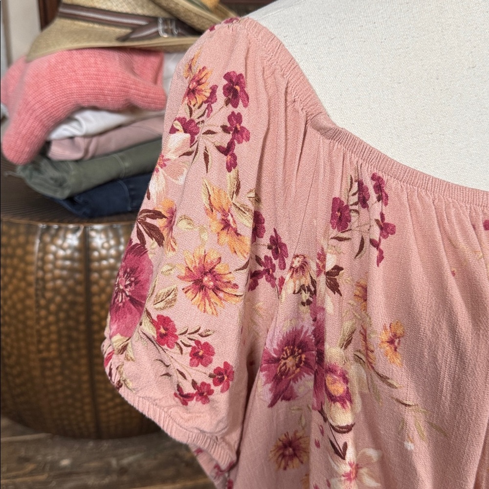 Torrid Pink Floral Shirt - Picture 4 of 6